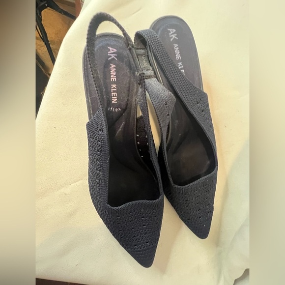 Anne Klein Women's Navy Slingback Shoes Size 7 - Picture 5 of 6